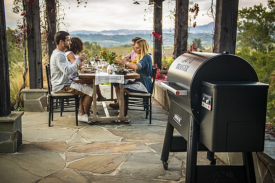 ����� ������ ��������� TRAEGER Ironwood 650