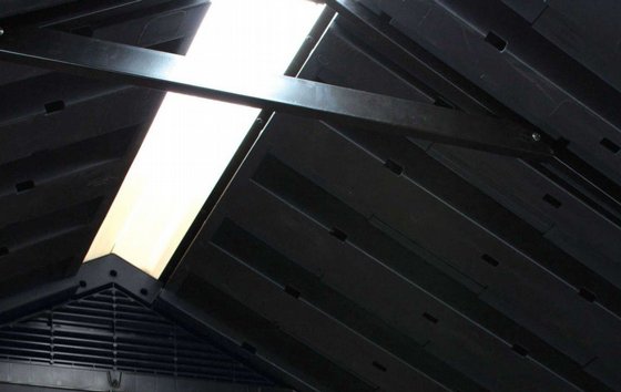 ���� ���� ������ ���� - 7x7.5 ���� ���� �������� Keter Newton Skylight