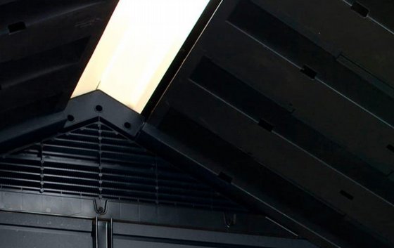 ���� ���� ������ ���� 7.5x9 ��� ���� Keter Newton Skylight