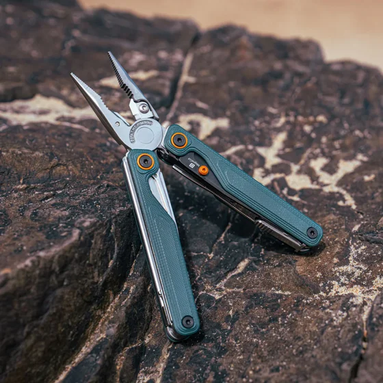 ���� ����� ��-������ 16 ���� Leatherman Wave ALPHA Green