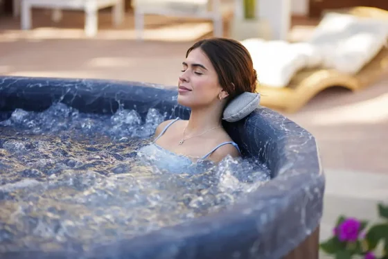 ����� ����� BESTWAY Lay-Z-Spa Toronto Smart AirJet� 7 ��� 6001W