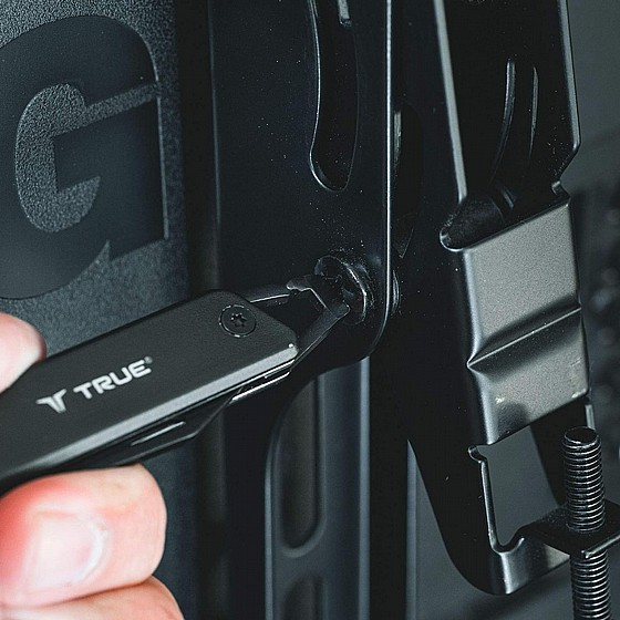 ���� ���/����� ������ ���� True Knives Utility Modern Keychain