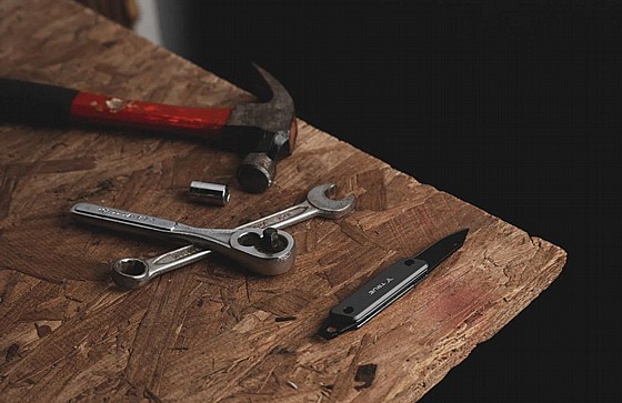 ���� ���/����� ������ ���� True Knives Utility Modern Keychain