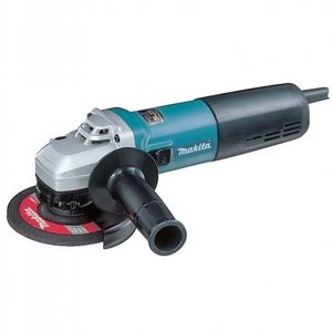 ����� ����� ����� MAKITA 9557HNG 840W
