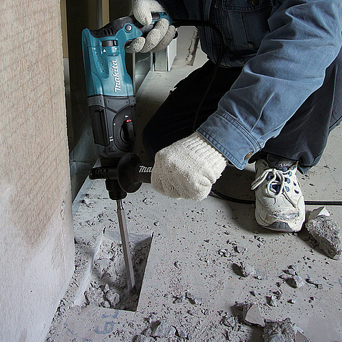    ������ 780W ����� 3 ���� ����� 2.4J ������� MAKITA HR2470 �����
