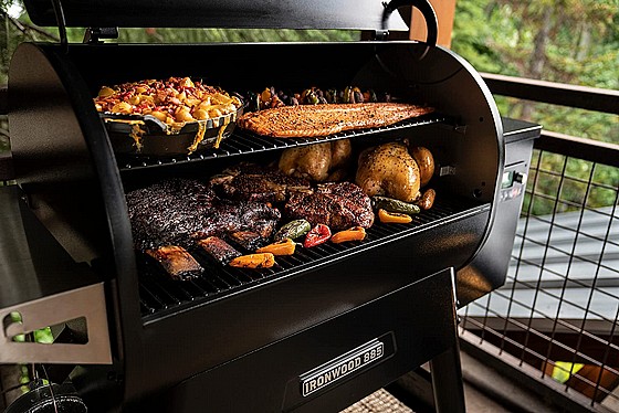 ����� ������ ���������� TRAEGER Ironwood 885