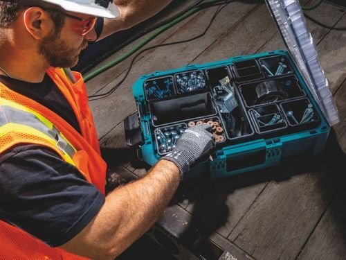 ���� ���� ���� ������ MAKITA MAKTRAK P-91045