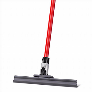 ��-��� 4 ��� ������� ����� 30 �� ������ Tyroler